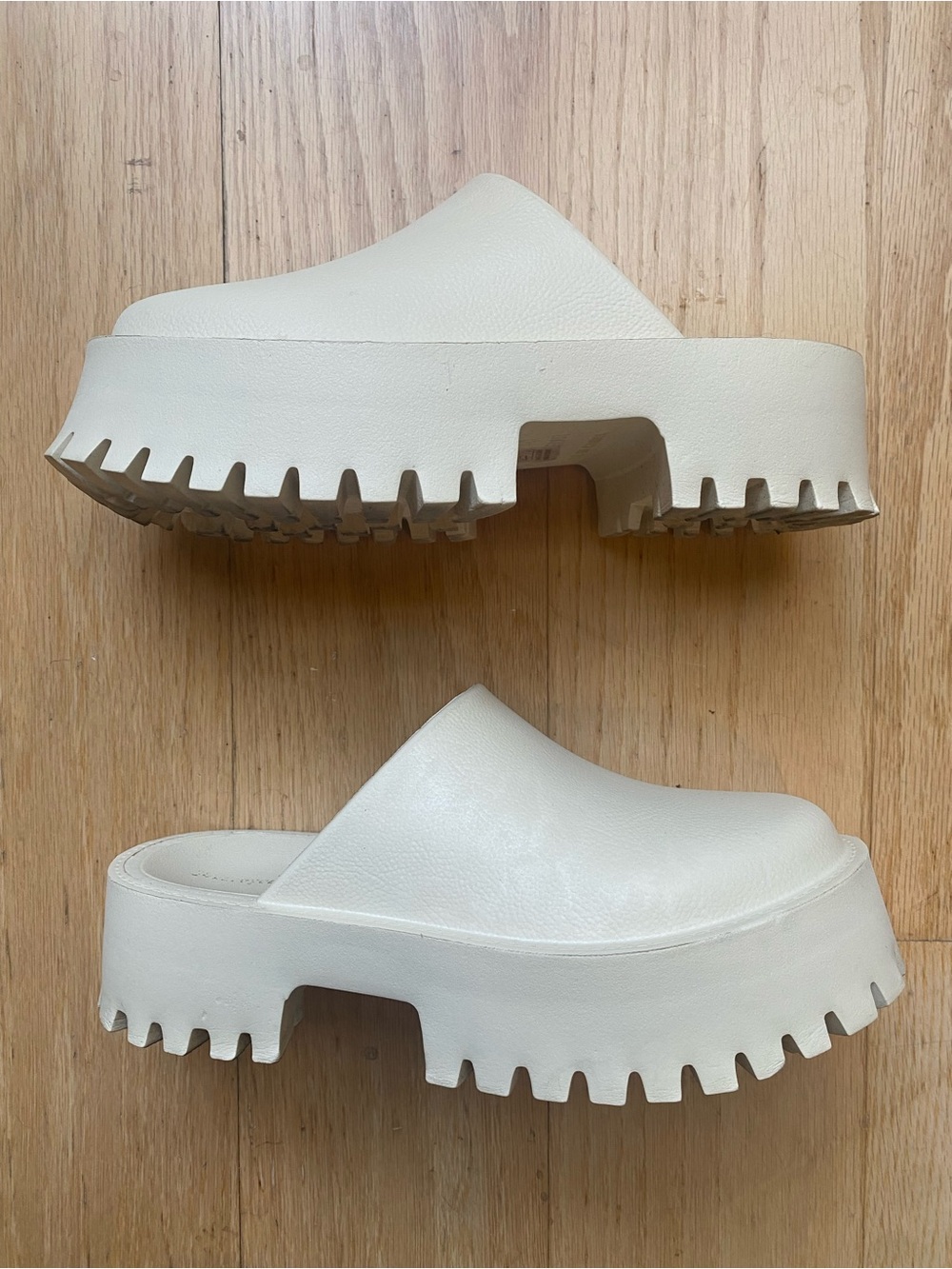 Jeffrey Campbell Clogge Platform Mule Cream - Picture 7 of 11